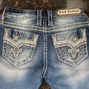 Buckle jeans